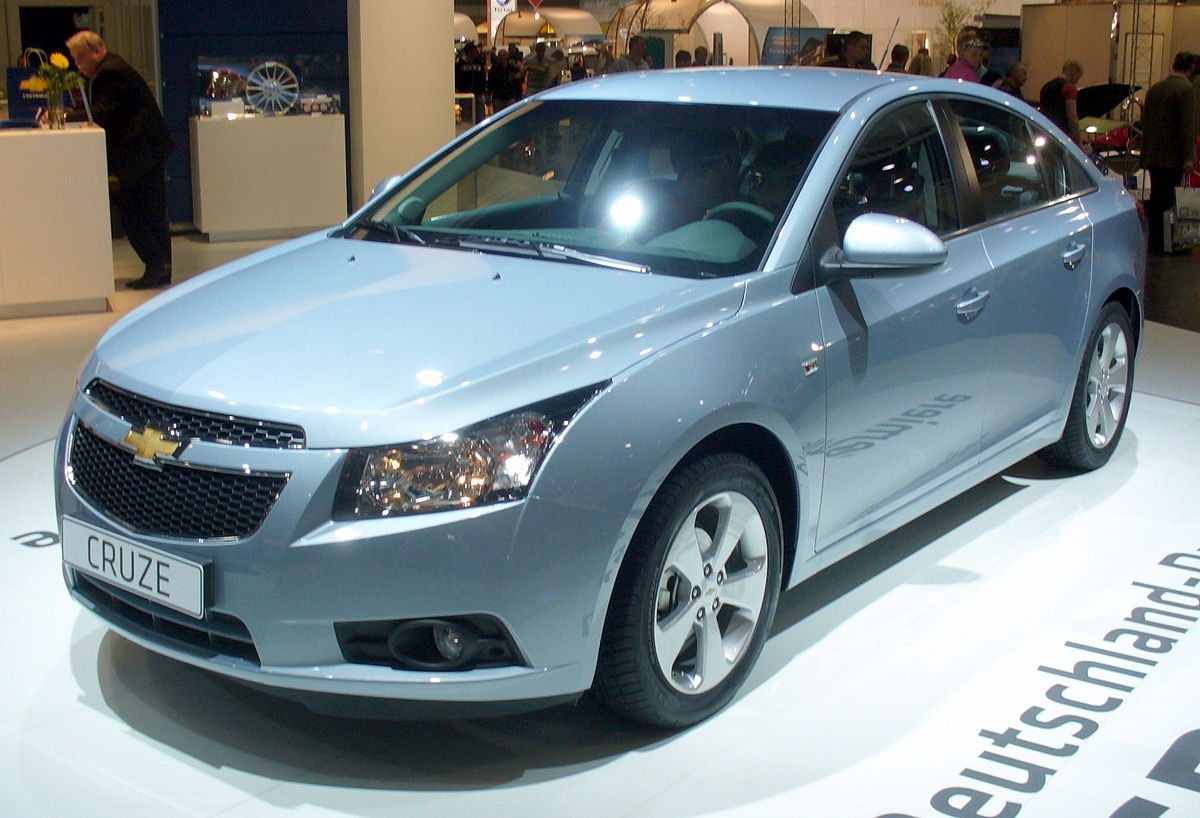1200px-Chevrolet_Cruze.jpeg.jpg