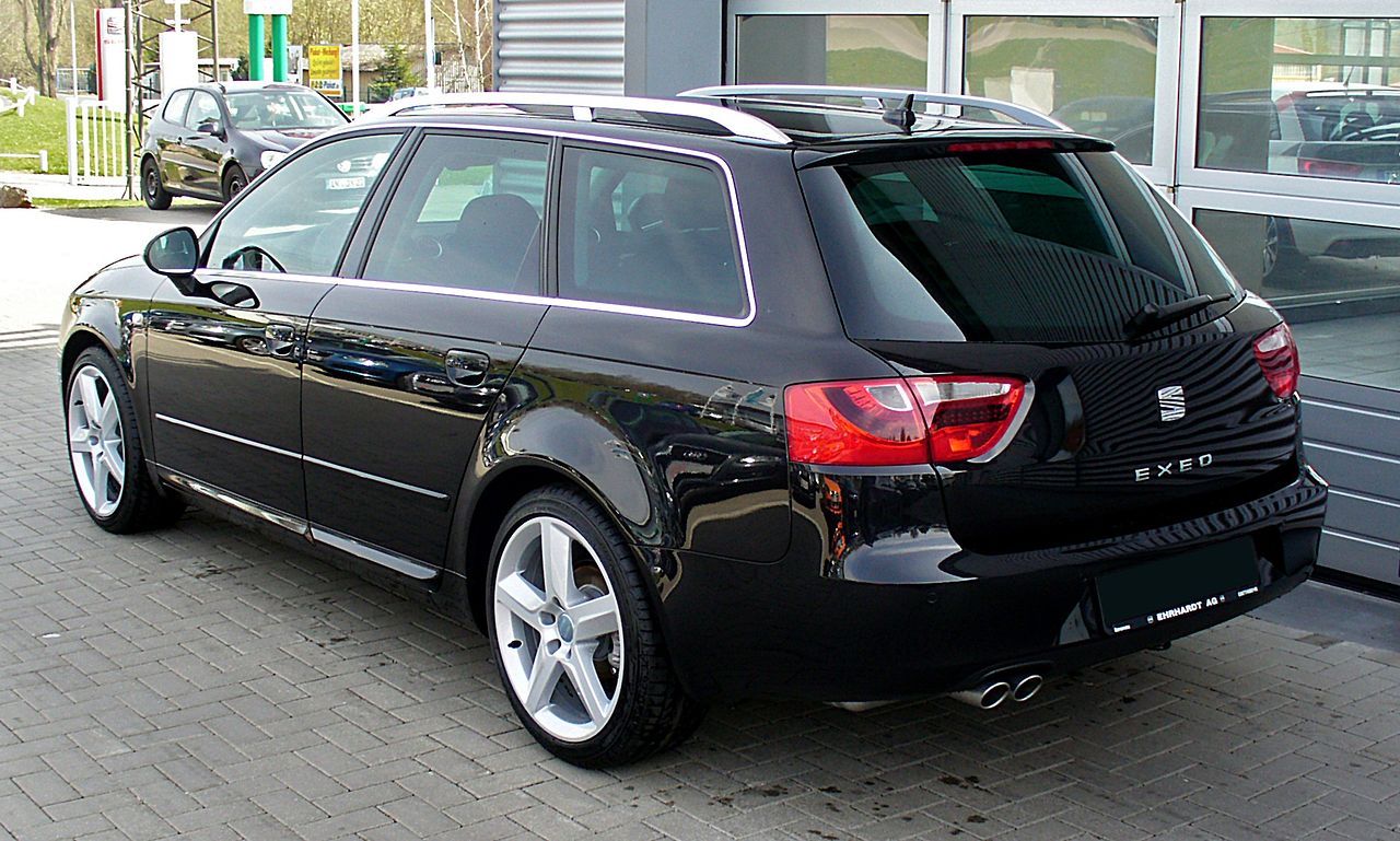 1280px-Seat_Exeo_ST_2.0_TDI_Sport_Magicoschwarz_Heck.jpg