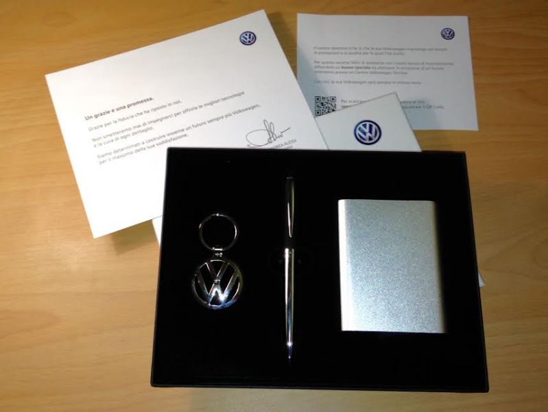 15811-kit-omaggio-vw.jpg