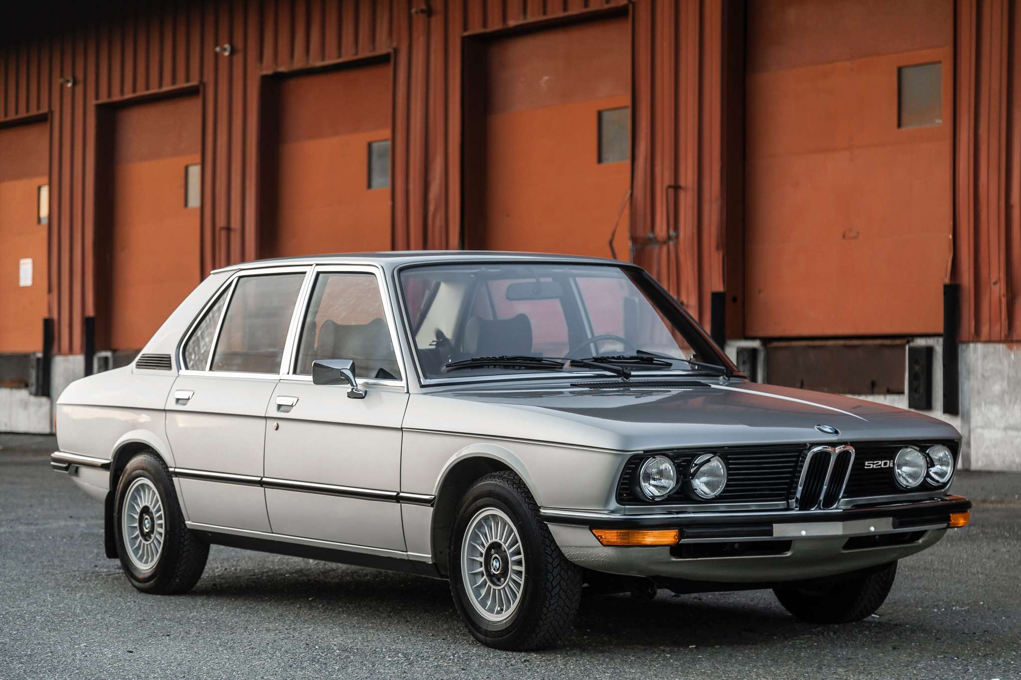 1598893402728d9d4c2BMW-E12-5-Series-Sale-Results-Value-Price-Guide.jpg