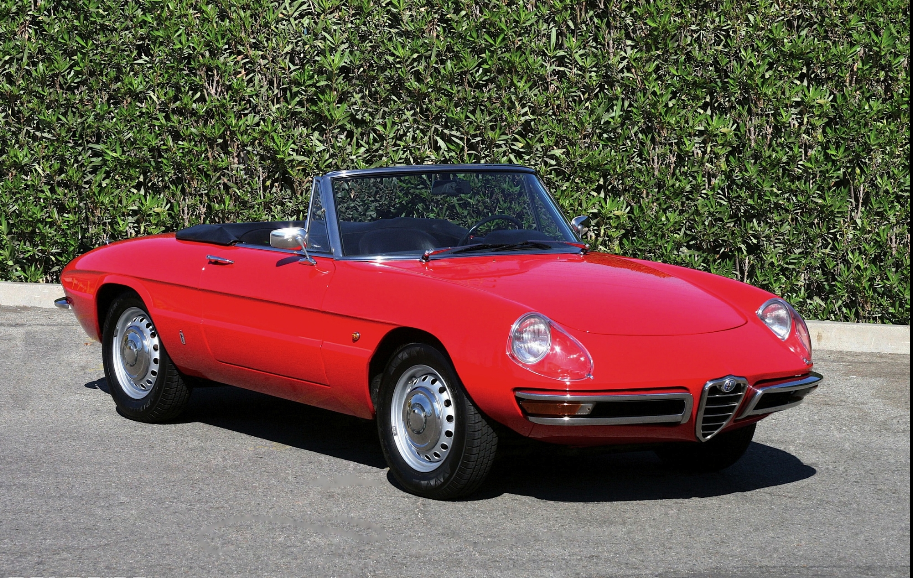 1967 Alfa Romeo 1,6 duetto spider.PNG