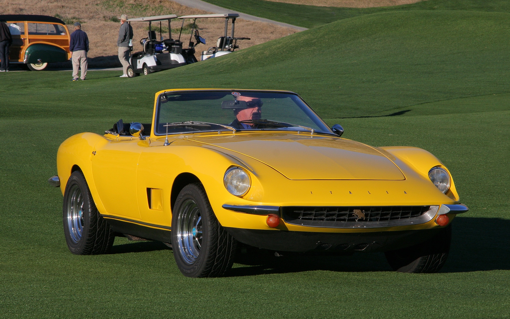 1967_Italia_by_Intermeccanica_-_fvr.jpg