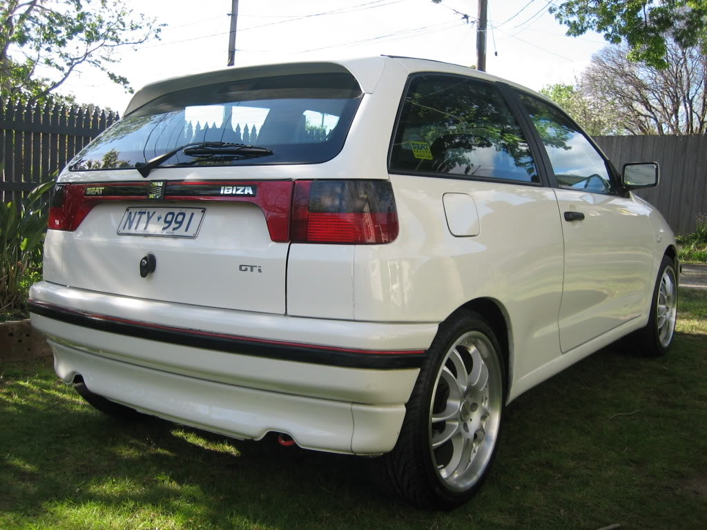 1995-seat-ibiza-8.jpg