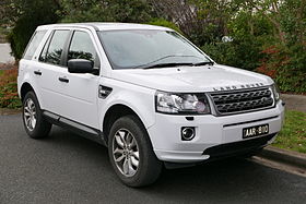 2013_Land_Rover_Freelander_2_(LF_MY13)_TD4_wagon_(2015-07-03)_01.jpg