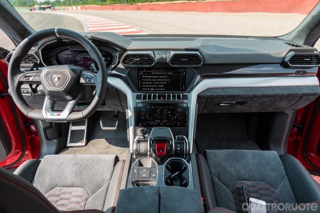2018-urus-7.jpg