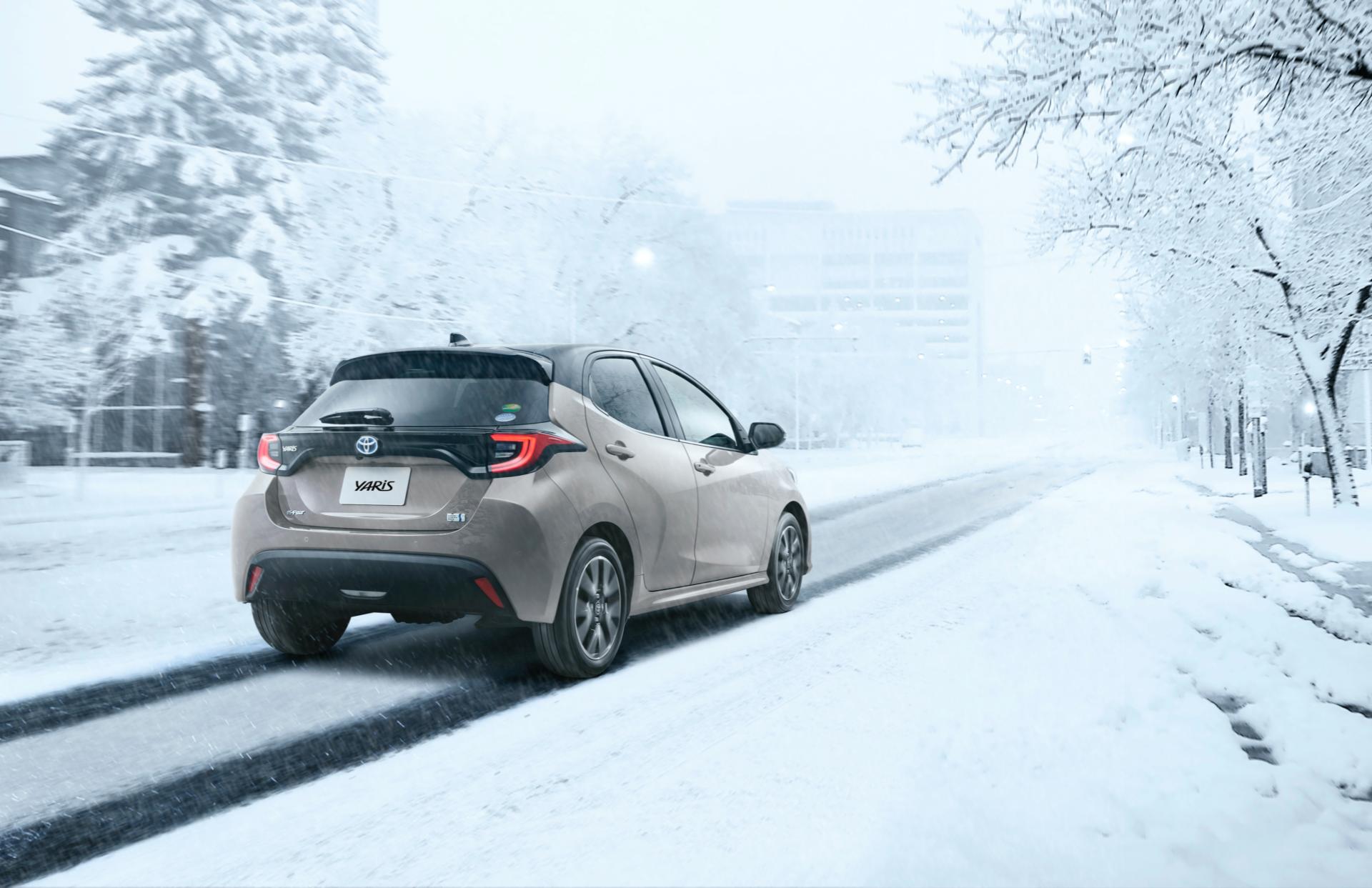 2020-Toyota-Yaris-JDM-spec-21.jpg