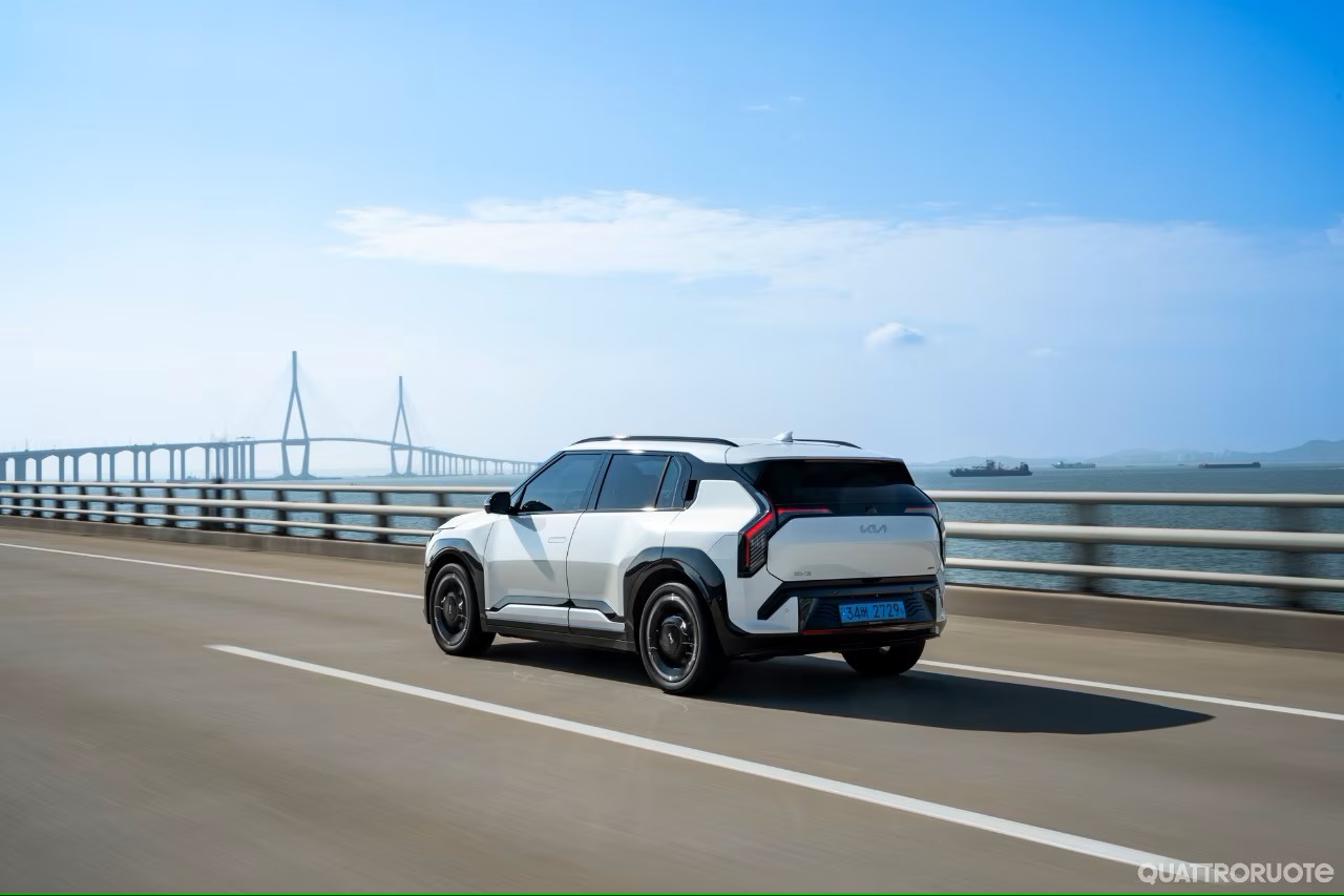 2024-kia-ev3-test-drive-seoul-04.jpg