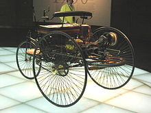 220px-MHV_Benz_Patentmotorwagen_1886_01.jpg