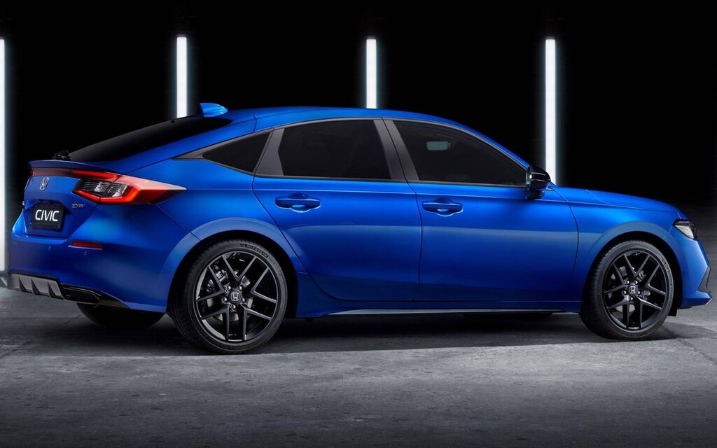520333-honda-confirme-la-venue-d-une-nouvelle-civic-hybride.jpg