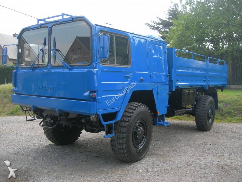 750680-camion-man-plateau.jpg