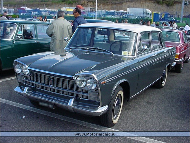 a_fiat_2300_11.jpg
