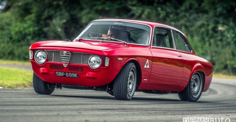 Alfa Giulia GTA Alfaholics.jpg