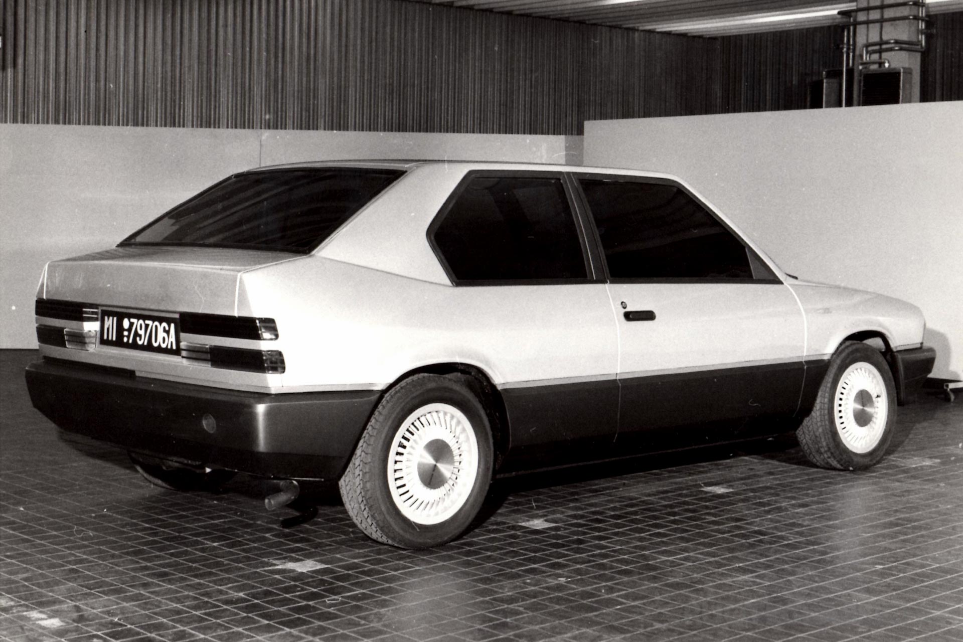 alfa-romeo-33-3-porte-evidenza-1.jpg