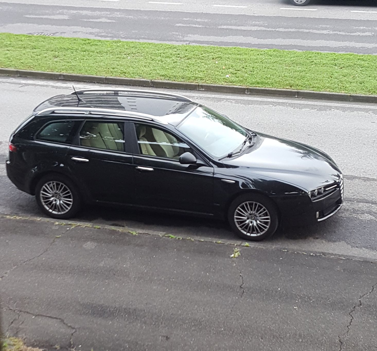 alfa1592.jpg