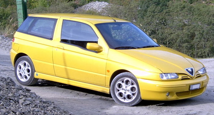 Alfa_145_Quadrifoglio.jpg