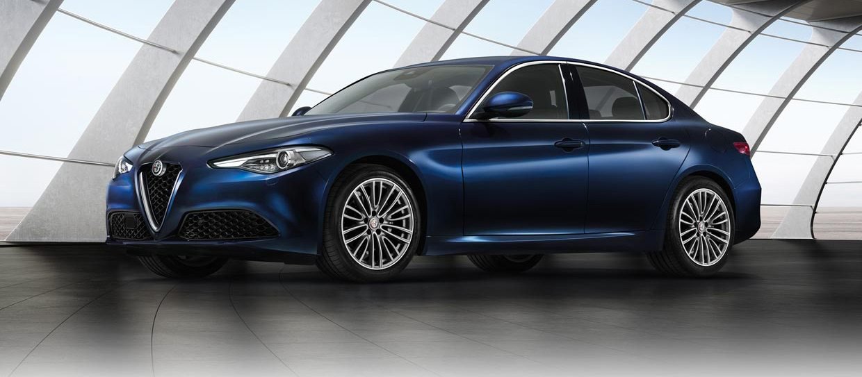 Alfaromeo_Giulia_Business.jpg