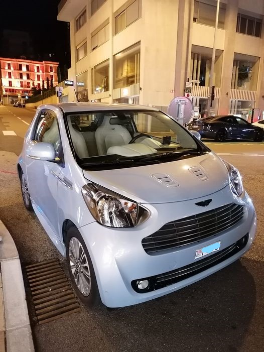 ASTON MAHAHAHAHAHAHARTIN.jpg
