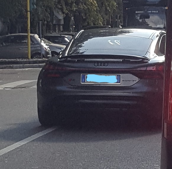 audi 1.jpg