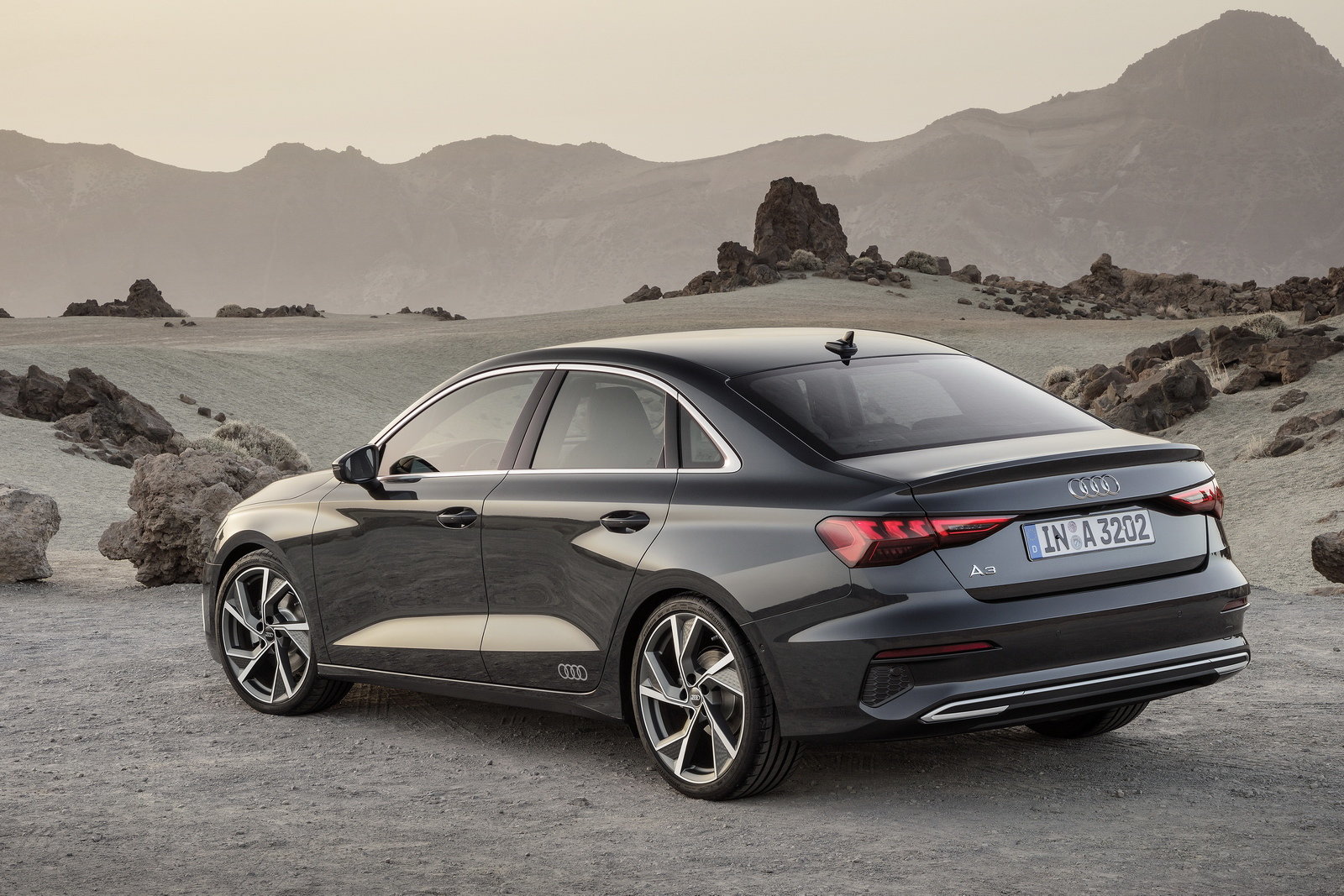audi-a3-sedan-2020_19.jpg