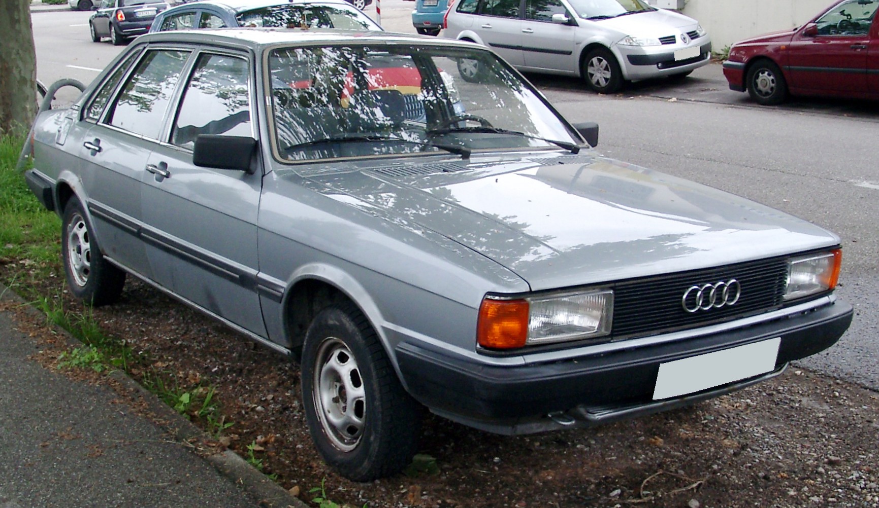 Audi_80_B2_front_20080617.jpg