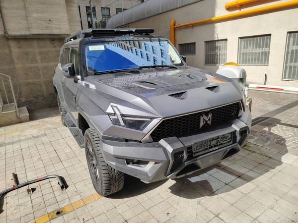 Auto non identificata 1.jpg