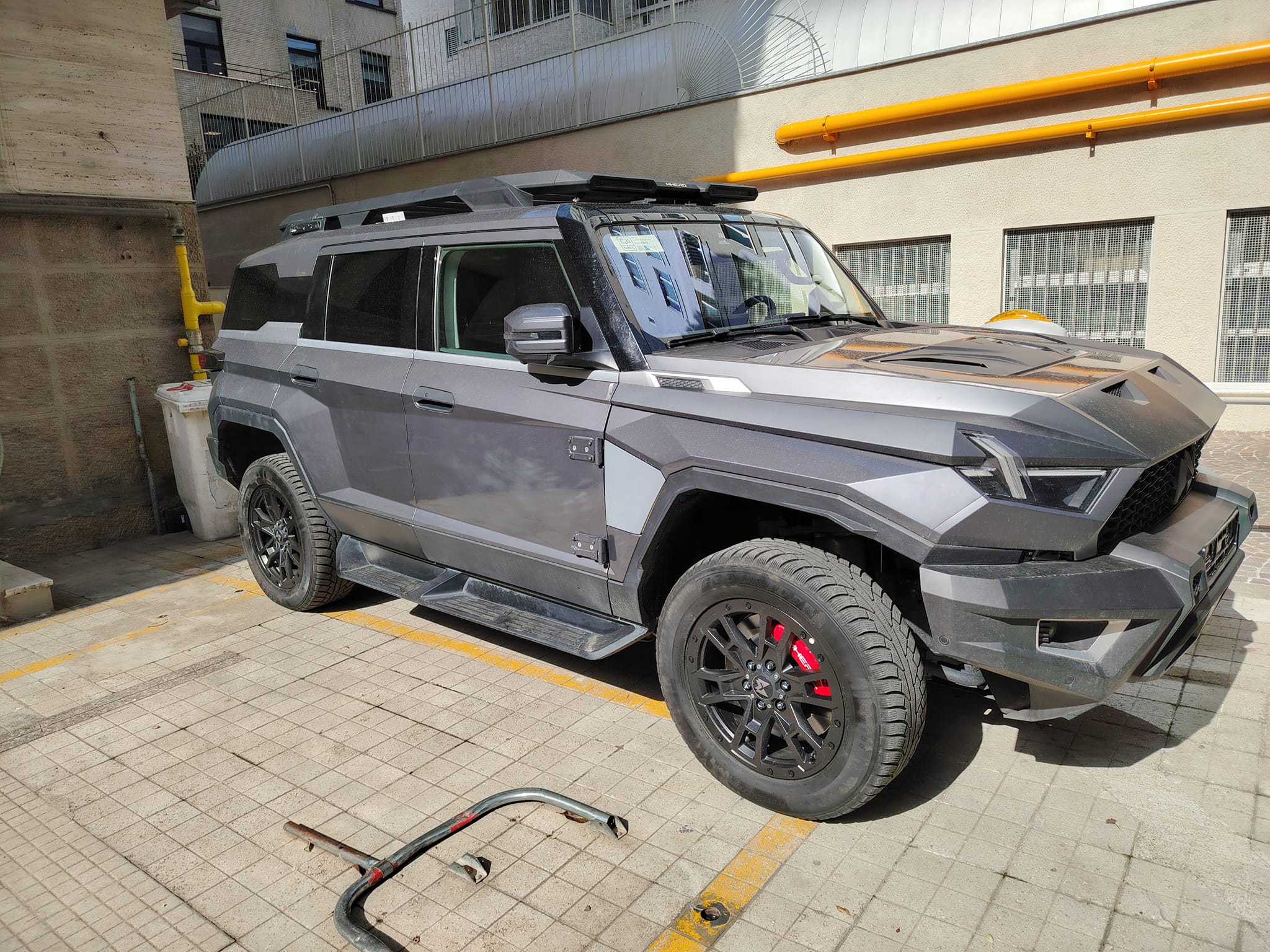 auto non identificata 2.jpg