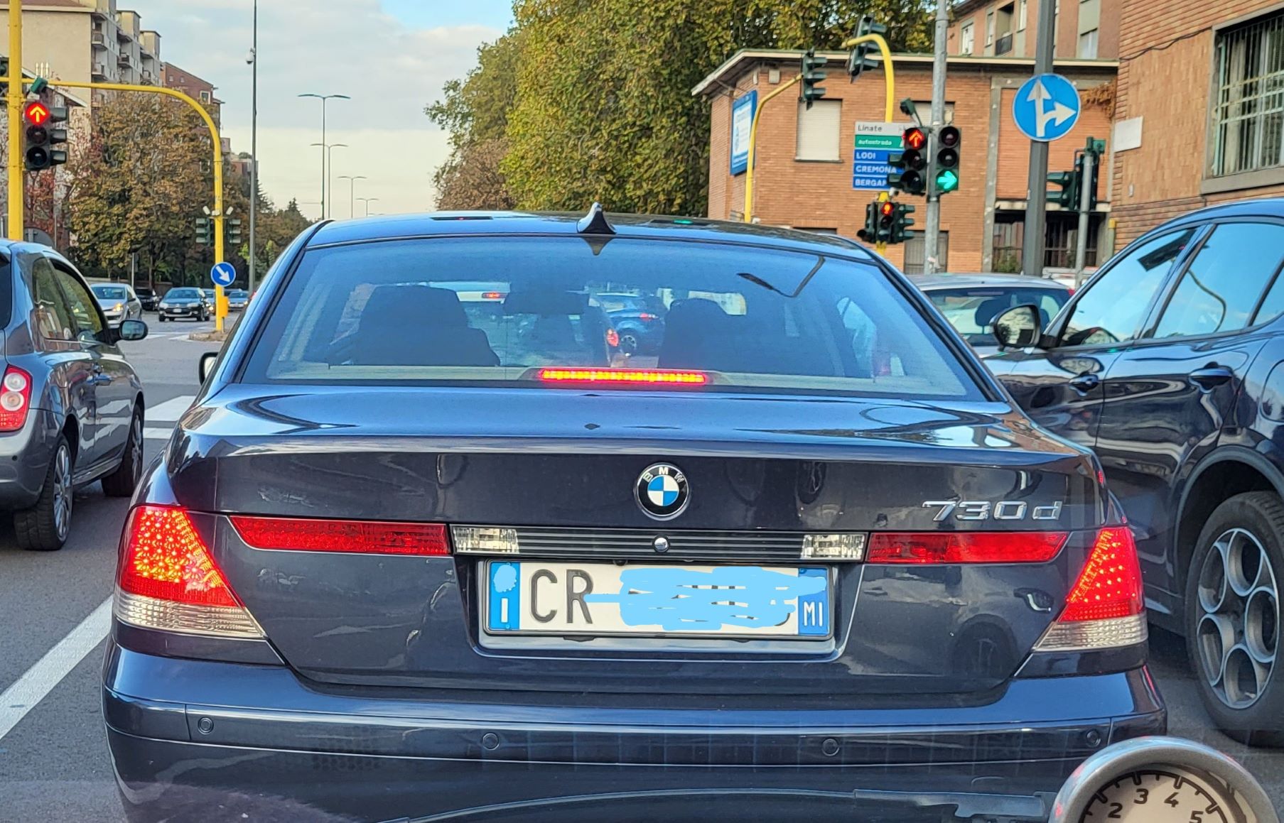 bmw7.jpg