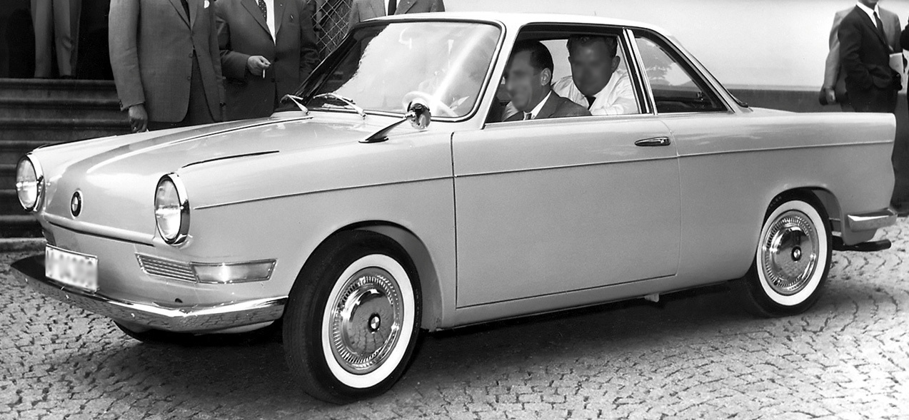 BMW_700_Kurzheck_Coupe.jpg
