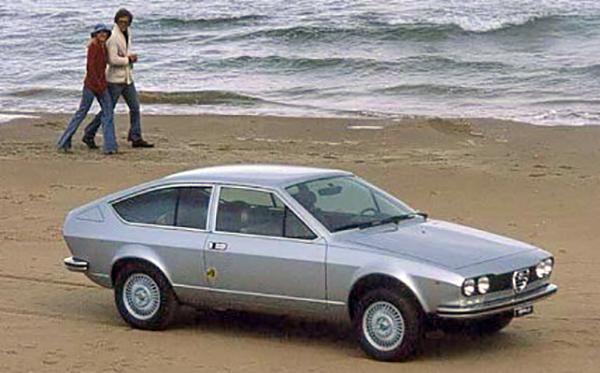 burlappcar-alfaromeo-gtv-3.jpg.jpeg