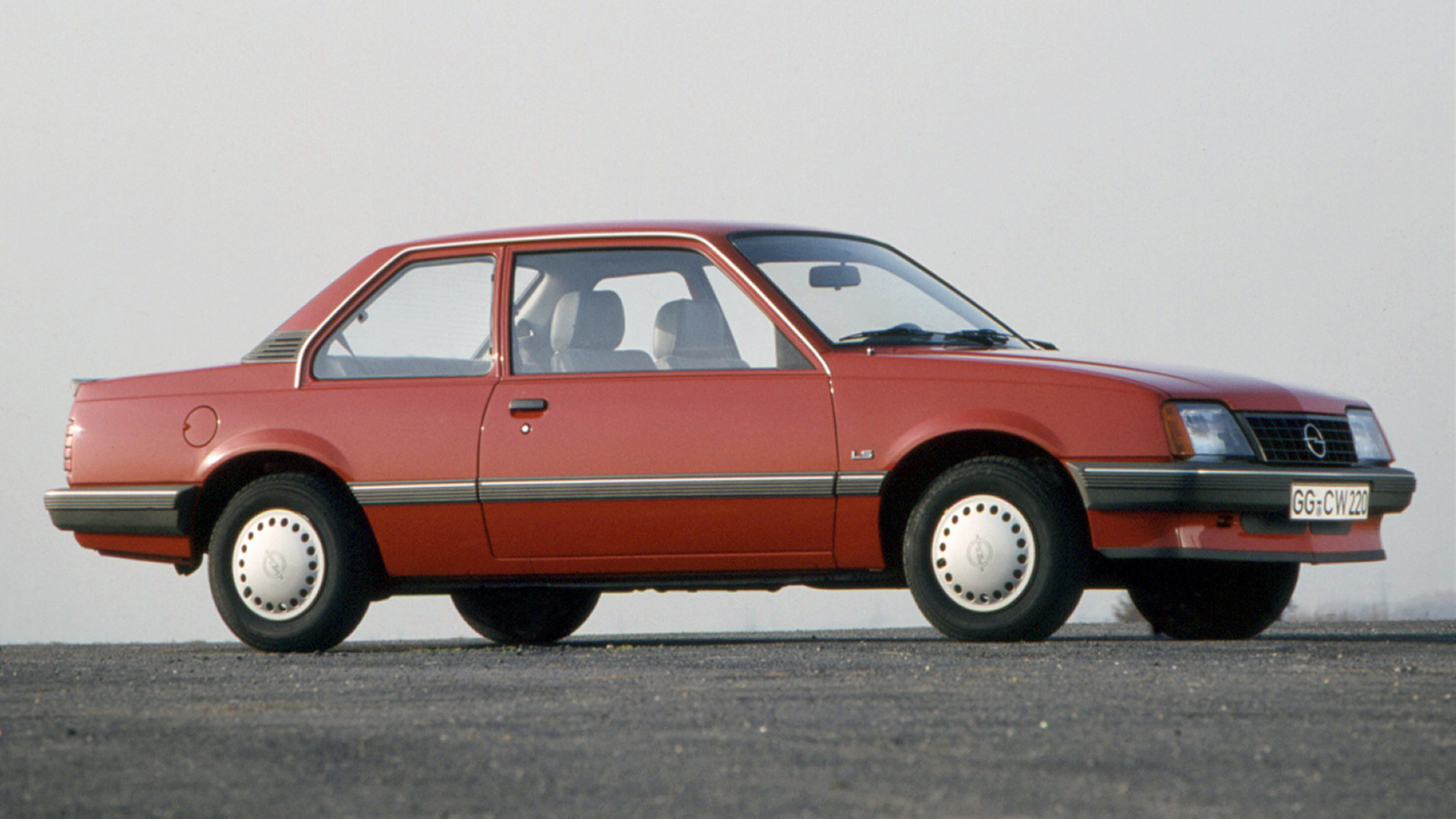 carpixel.net-1984-opel-ascona-2-door-92693-hd.jpg