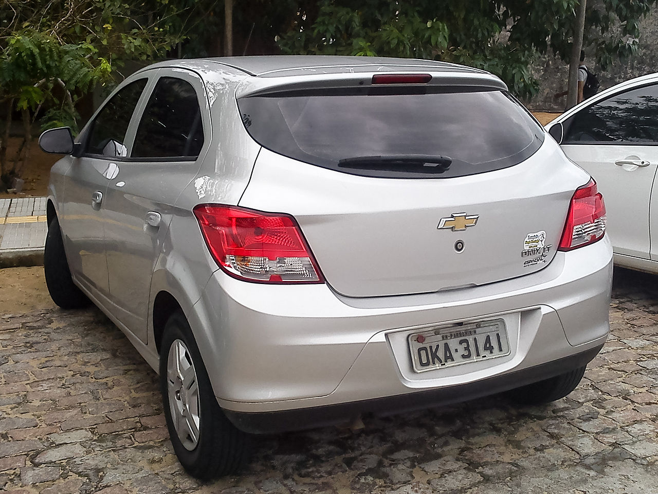 Chevrolet_Onix_20150902-IMG_20150902_153814.JPG.jpg