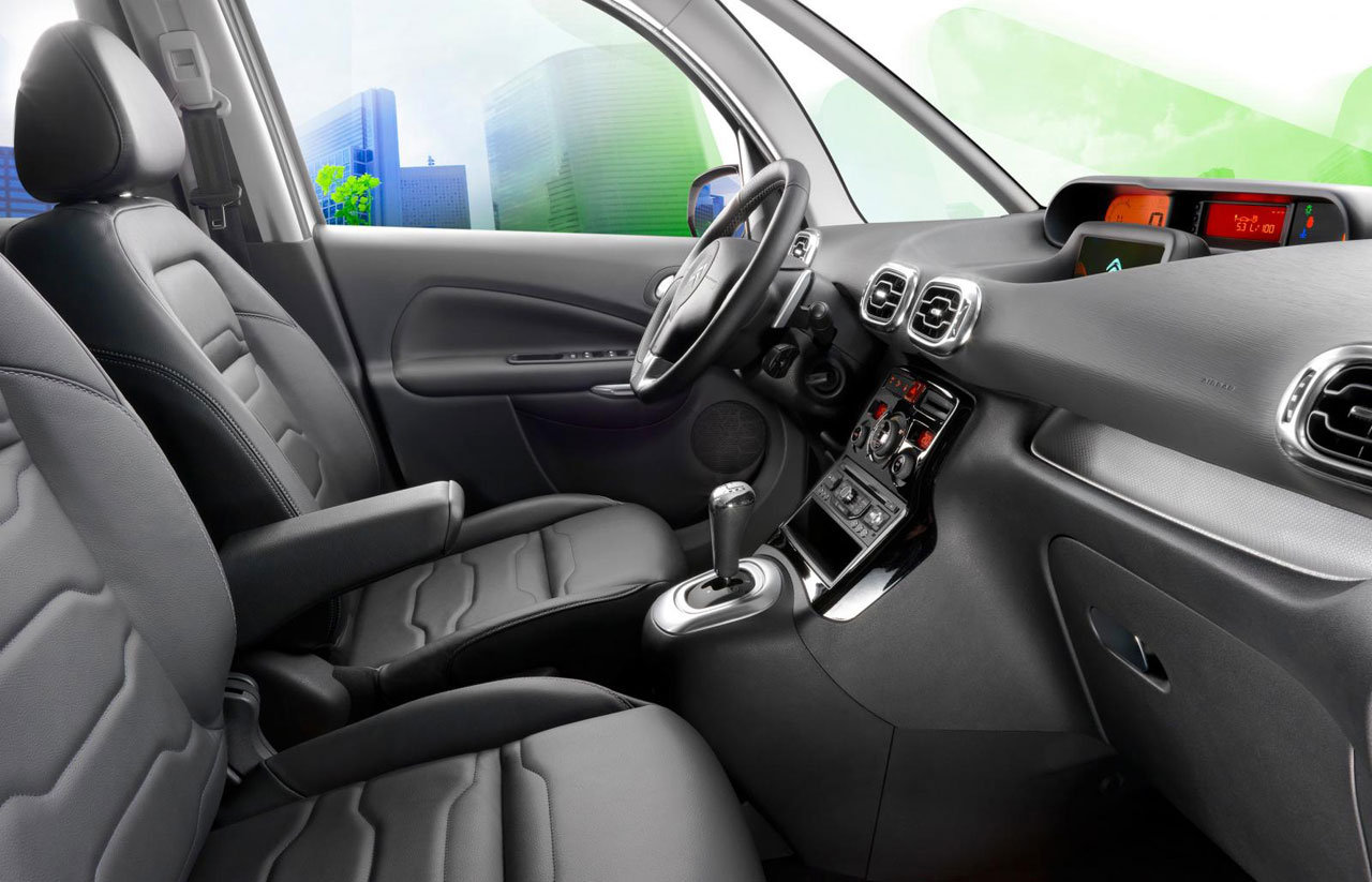 Citroen-C3-Picasso-Interior.jpg