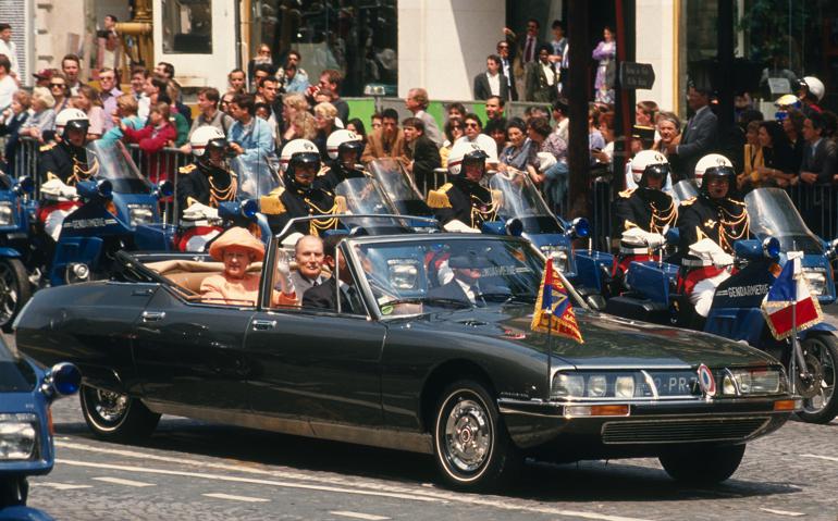 Citroen-sm-presidentielle-limo-Queen.jpg