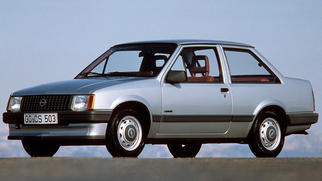corsa-a-sedan-opel.jpg