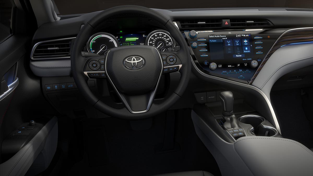 CR-Cars-Inline-2018-Toyota-Camry-int-01-17.jpg