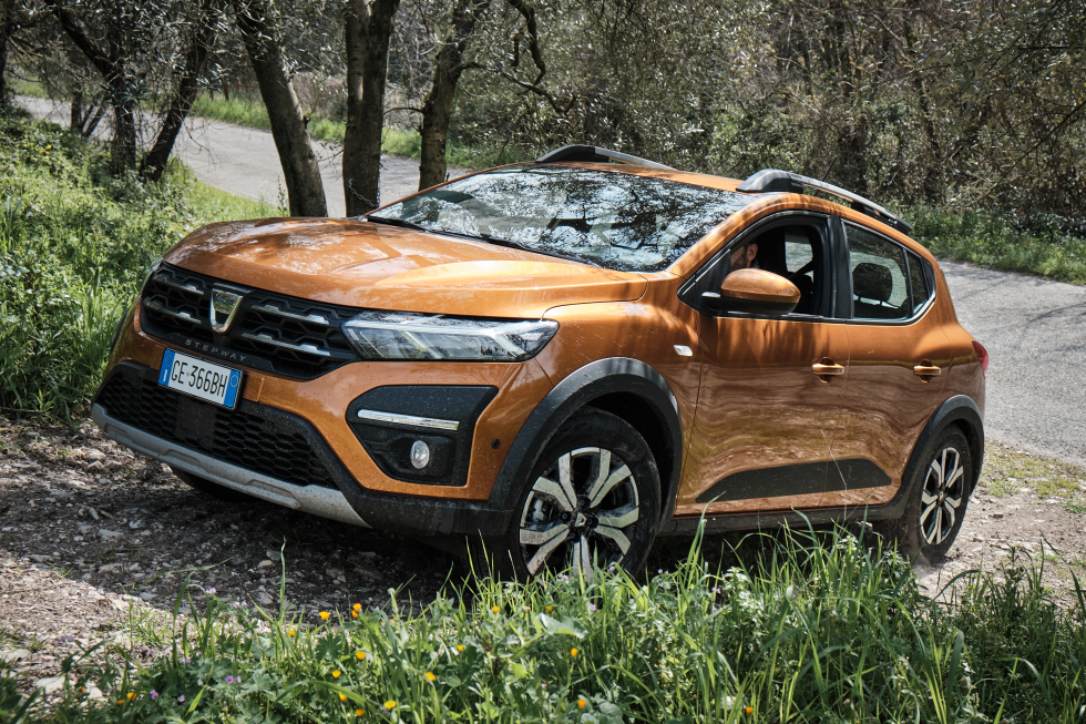 DACIA-Stepway-2021-performancemag.it-2021-23-di-45.jpg