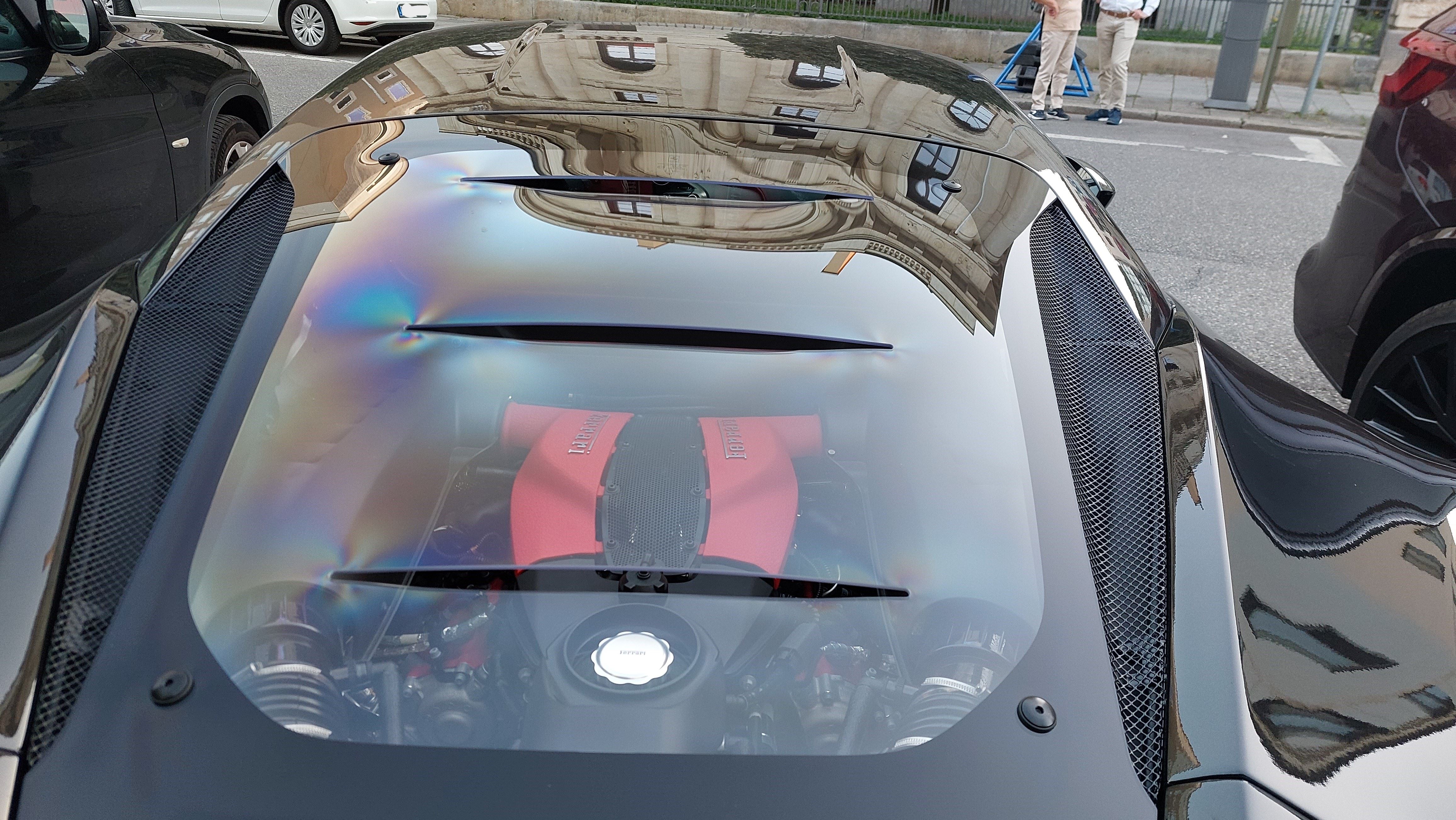 F8 Tributo 3.jpg