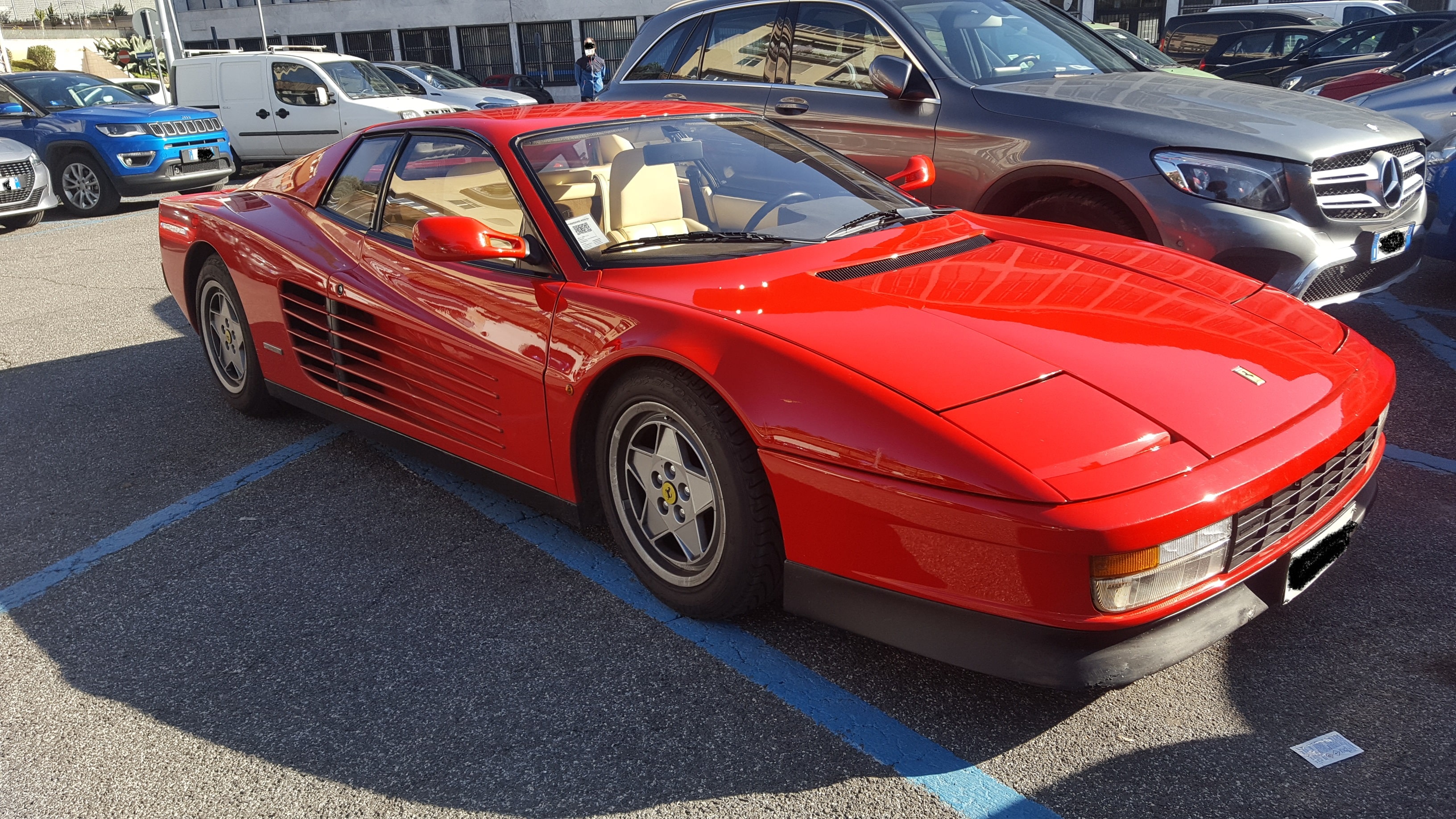ferrari 2-min.jpg