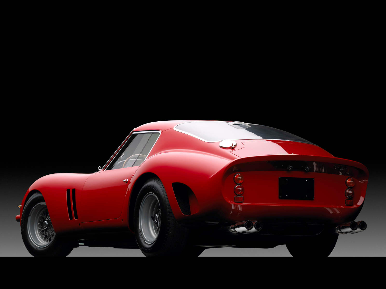 ferrari-gto-4.jpg