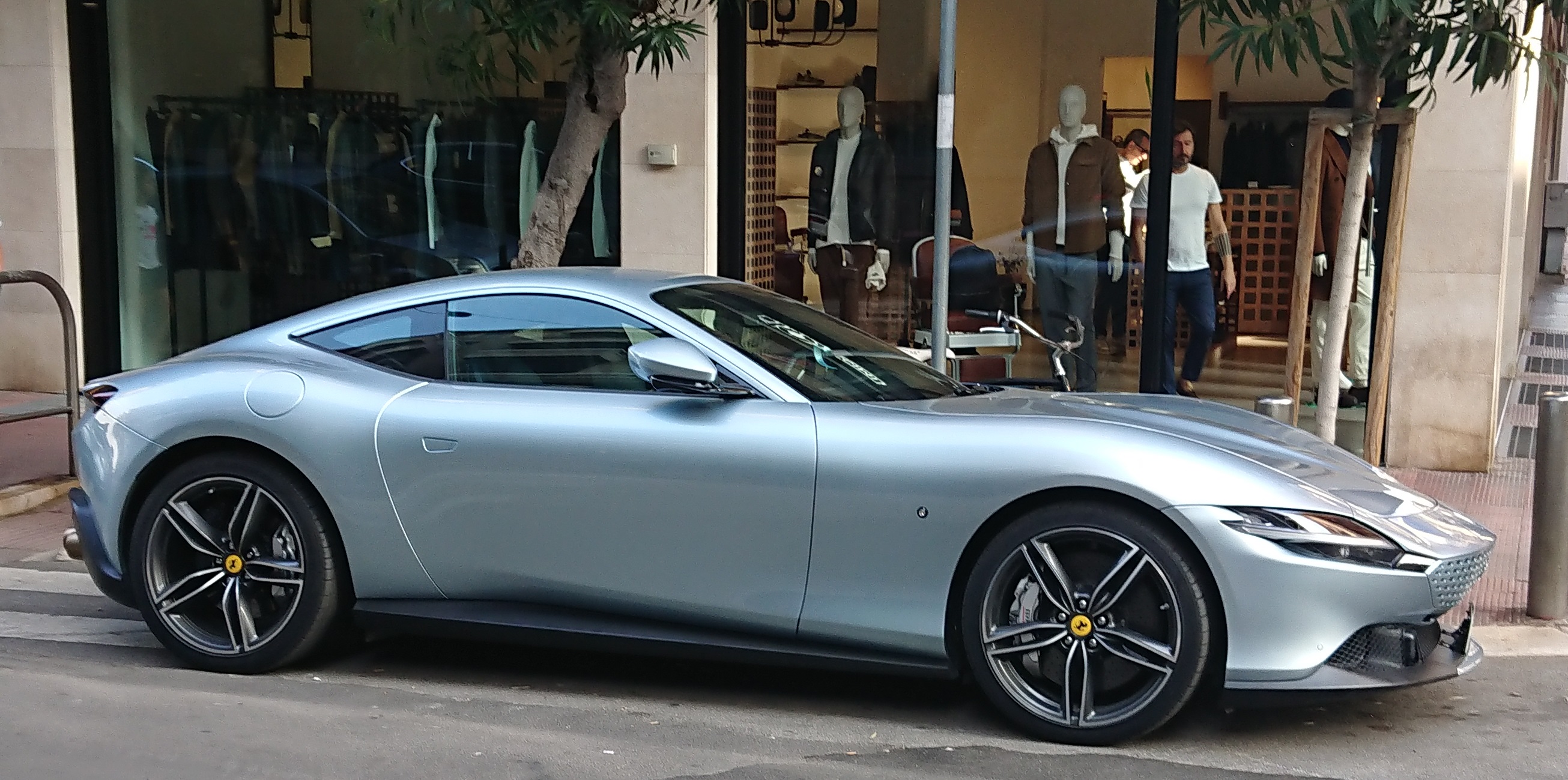 Ferrari Roma.jpg