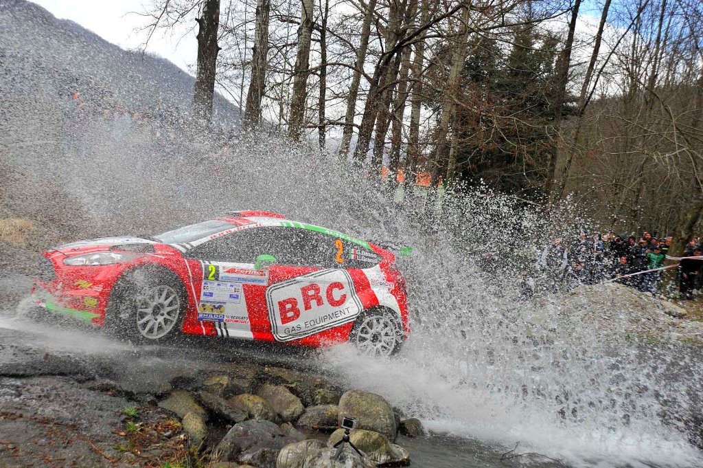 Ford Fiesta R5 BRC Gpl Basso.jpg