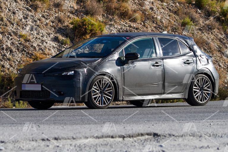 Fotos-espía-del-nuevo-Toyota-Auris-2019-2-768x512.jpg