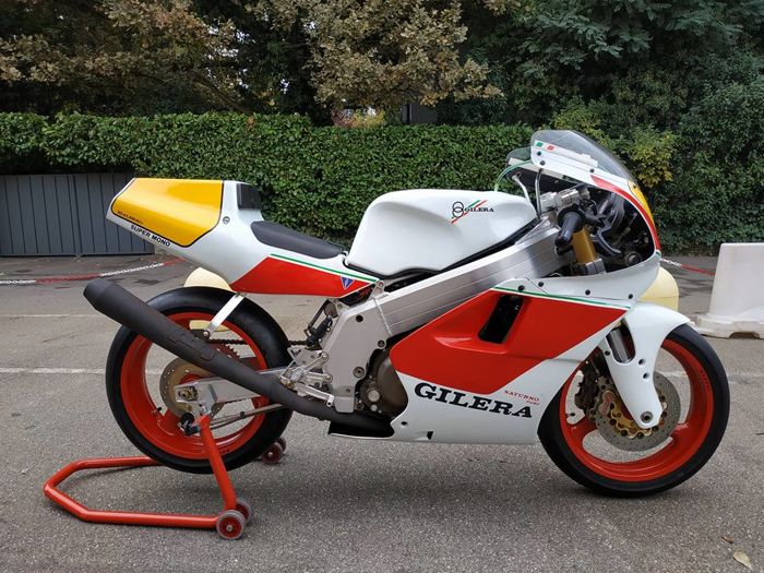Gilera Saturno Piuma.jpg