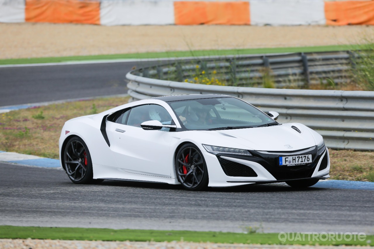Honda NSX 2016 3.jpg