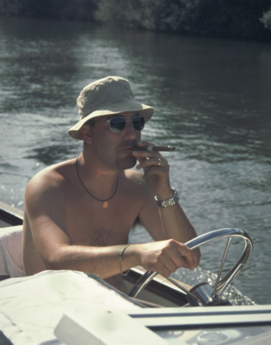house boat2.jpg