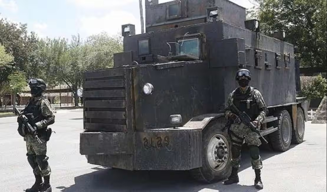i-truck-dei-narcos-messicani-1870198.jpg