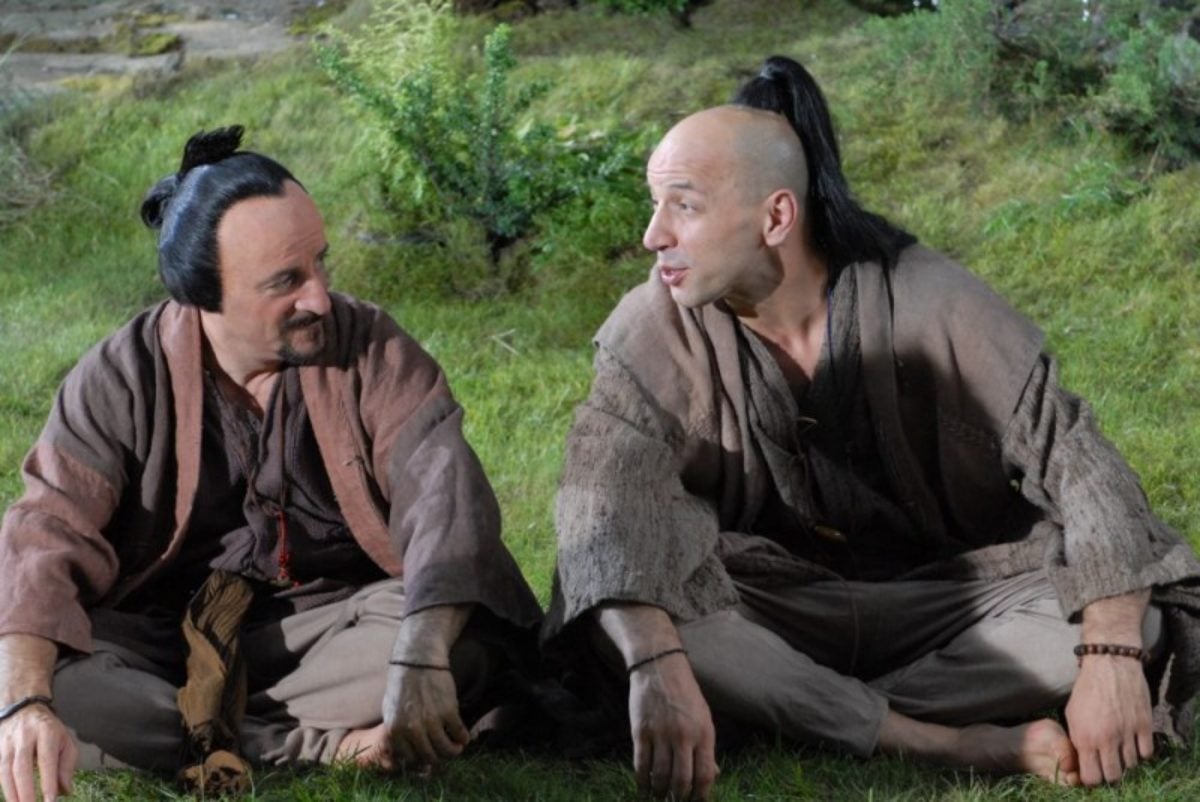 il-cosmo-sul-comò-trama-cast-film.jpg