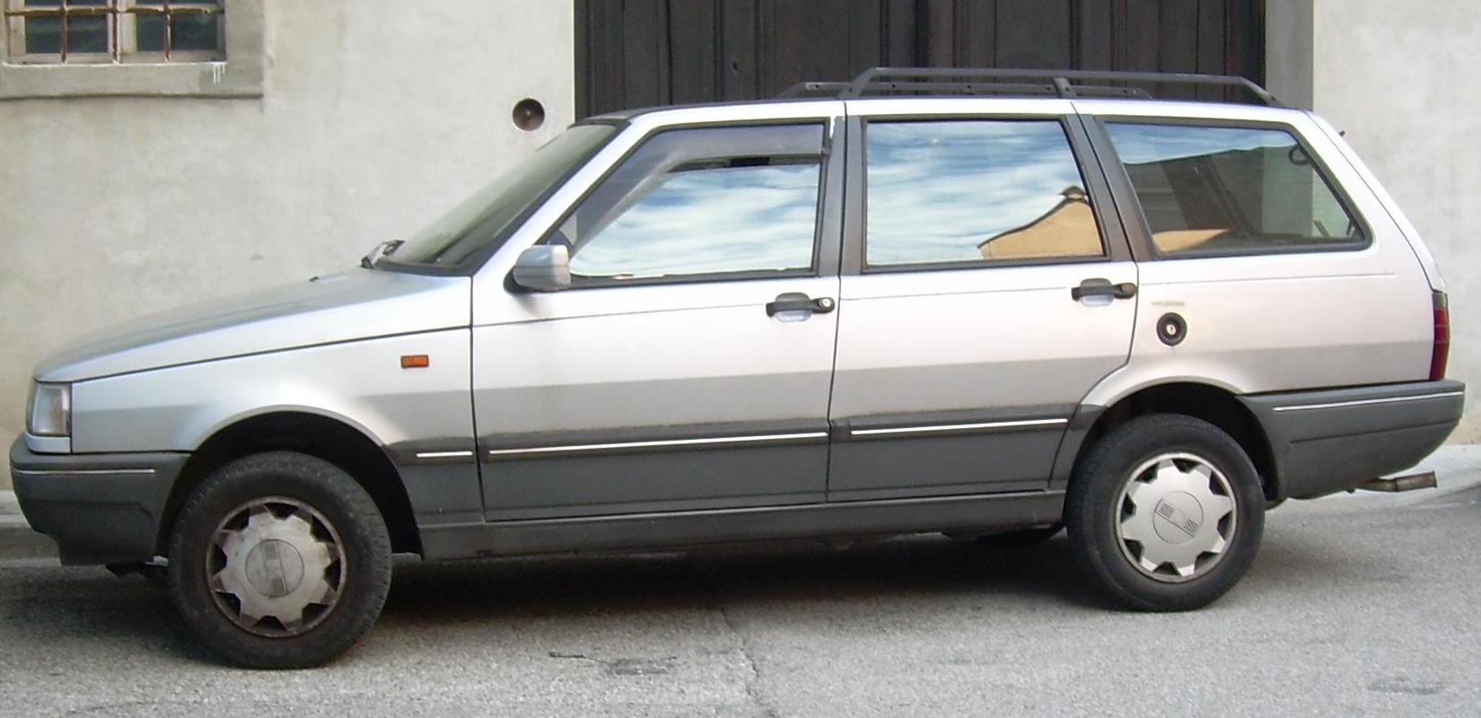 Innocenti_Elba_(vista_laterale).JPG