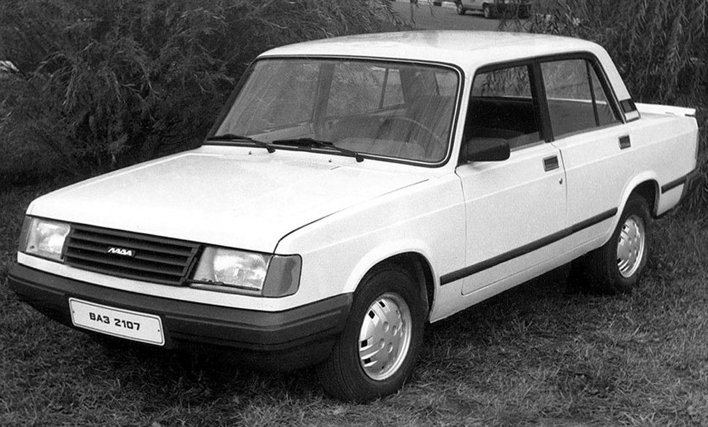 lada-2105-wagon-02.jpg