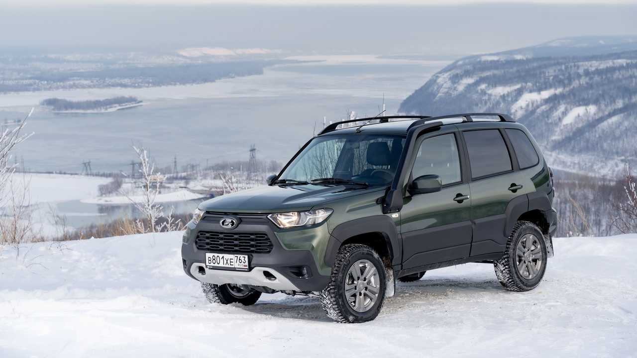 lada-niva-travel-na-gore-otvazhnaya.jpg